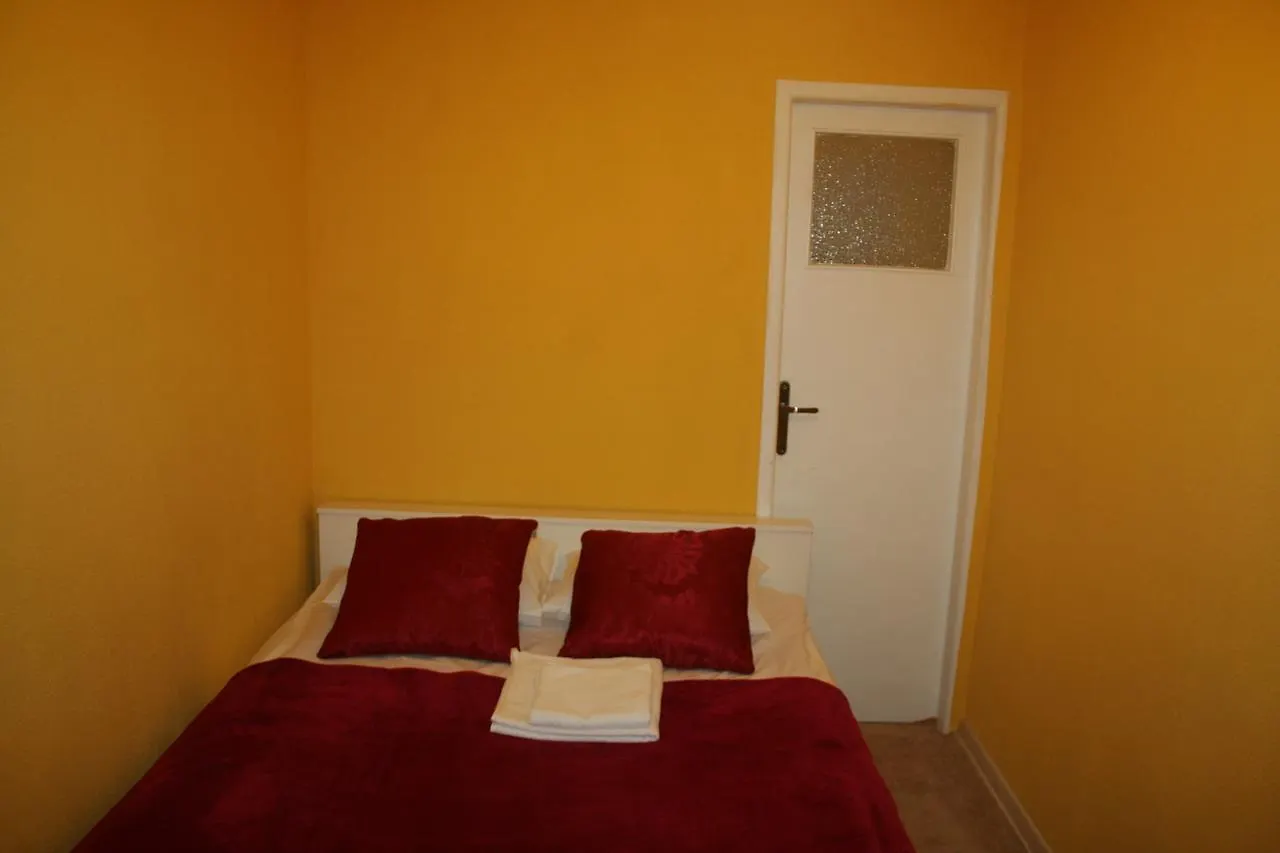 Apartamenty Varsovie Zlota 67 location